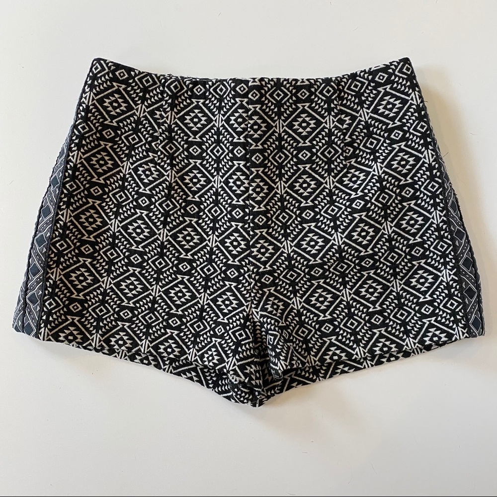 Ecote Black/White Printed Shorts